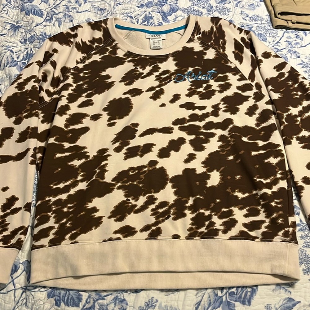 Ariat sweatshirt. XL new without tags. Soft and comfortable - Picture 2 of 6